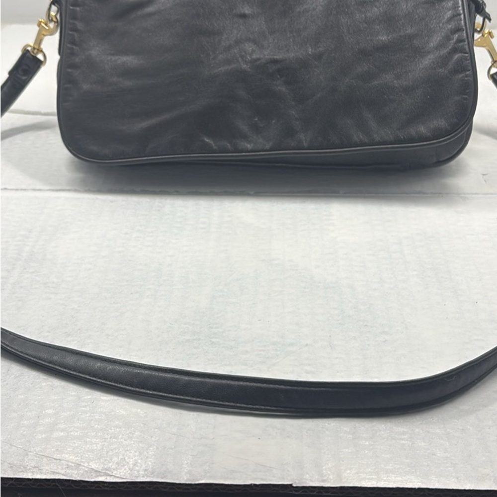 Elegant Black Leather Shoulder Bag